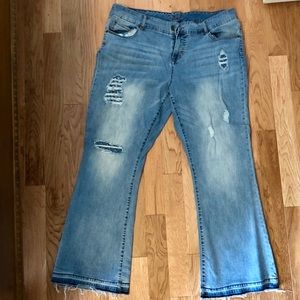 Beautiful flare patchwork jeans!